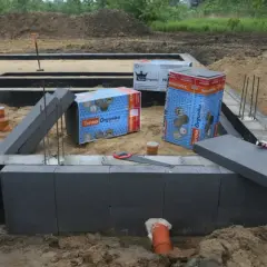 Jakiej grubości styropian na fundamenty? Odkryj optymalne rozwiązania
