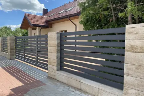 Jaki beton na fundament ogrodzenia? Wybierz najlepszy dla trwałości