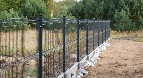Jak zamontować ogrodzenie panelowe - uniknij najczęstszych błędów